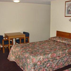 Budget Inn Selma Room photo